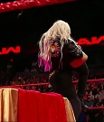 WWE_RAW_2018_06_18_720p_WEB_h264-HEEL_mp4_000680834.jpg