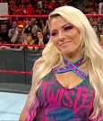 WWE_RAW_2018_06_25_720p_WEB_h264-HEEL_mp4_002903572.jpg