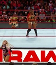 WWE_RAW_2018_08_13_720p_WEB_h264-HEEL_mp4_000815233.jpg