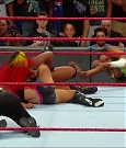 WWE_RAW_2018_08_13_720p_WEB_h264-HEEL_mp4_001182351.jpg