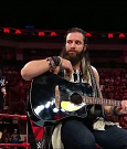 WWE_RAW_2018_09_03_720p_WEB_h264-HEEL_mp4_002762540.jpg