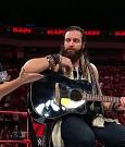 WWE_RAW_2018_09_03_720p_WEB_h264-HEEL_mp4_002763593.jpg