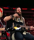 WWE_RAW_2018_09_03_720p_WEB_h264-HEEL_mp4_002768850.jpg