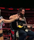 WWE_RAW_2018_09_03_720p_WEB_h264-HEEL_mp4_002784466.jpg