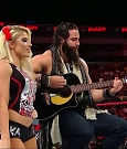 WWE_RAW_2018_09_03_720p_WEB_h264-HEEL_mp4_002826632.jpg