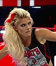 WWE_RAW_2018_09_03_720p_WEB_h264-HEEL_mp4_003005614.jpg