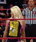 WWE_RAW_2018_09_10_720p_WEB_h264-HEEL_mp4_005355239.jpg