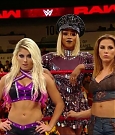 WWE_RAW_2018_09_10_720p_WEB_h264-HEEL_mp4_005420476.jpg