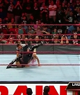 WWE_RAW_2018_09_10_720p_WEB_h264-HEEL_mp4_005481993.jpg