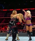 WWE_RAW_2018_09_10_720p_WEB_h264-HEEL_mp4_005692420.jpg