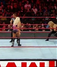 WWE_RAW_2018_09_10_720p_WEB_h264-HEEL_mp4_005880138.jpg