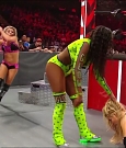 WWE_RAW_2019_07_15_720p_WEB_h264-HEEL_mp4_005146435.jpg