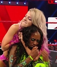 WWE_RAW_2019_07_15_720p_WEB_h264-HEEL_mp4_005183438.jpg