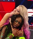 WWE_RAW_2019_07_15_720p_WEB_h264-HEEL_mp4_005184139.jpg