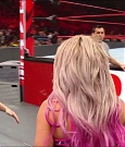 WWE_RAW_2019_07_15_720p_WEB_h264-HEEL_mp4_005646401.jpg