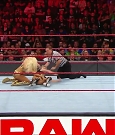 WWE_RAW_2019_08_19_720p_WEB_h264-HEEL_mp4_005865147.jpg