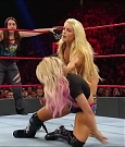 WWE_RAW_2019_08_19_720p_WEB_h264-HEEL_mp4_005868700.jpg