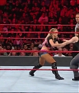 WWE_RAW_2019_08_19_720p_WEB_h264-HEEL_mp4_005917199.jpg