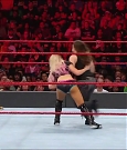 WWE_RAW_2019_08_19_720p_WEB_h264-HEEL_mp4_005917666.jpg