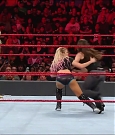 WWE_RAW_2019_08_19_720p_WEB_h264-HEEL_mp4_005957139.jpg