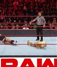 WWE_RAW_2019_08_19_720p_WEB_h264-HEEL_mp4_005975073.jpg