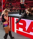 WWE_RAW_2019_08_19_720p_WEB_h264-HEEL_mp4_006037836.jpg