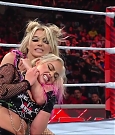 WWE_RAW_27th_June_2022_720p_WEBRip_h264_mp4_004744872.jpg