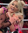 WWE_RAW_27th_June_2022_720p_WEBRip_h264_mp4_004746073.jpg