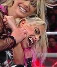 WWE_RAW_27th_June_2022_720p_WEBRip_h264_mp4_004746473.jpg