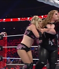 WWE_RAW_30th_May_2022_720p_WEBRip_h264_mp4_003345564.jpg