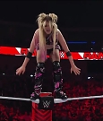 WWE_RAW_30th_May_2022_720p_WEBRip_h264_mp4_003436455.jpg