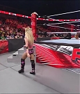 WWE_RAW_30th_May_2022_720p_WEBRip_h264_mp4_003463282.jpg