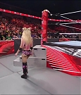 WWE_RAW_30th_May_2022_720p_WEBRip_h264_mp4_003463682.jpg