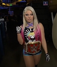 WWE_Raw_05_29_17_720p_HDTV_H264-XWT_mp4_004642324.jpg