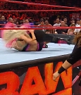 WWE_Raw_06_05_17_720p_HDTV_H264-XWT_mp4_006786778.jpg