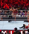 WWE_Royal_Rumble_2019_PPV_720p_WEB_h264-HEEL_mp4_008397255.jpg