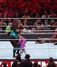 WWE_Royal_Rumble_2019_PPV_720p_WEB_h264-HEEL_mp4_008600091.jpg