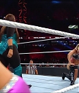 WWE_Royal_Rumble_2019_PPV_720p_WEB_h264-HEEL_mp4_008657949.jpg