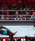 WWE_Royal_Rumble_2019_PPV_720p_WEB_h264-HEEL_mp4_008772797.jpg