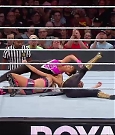 WWE_Royal_Rumble_2020_PPV_720p_WEB_h264-HEEL_mp4_002559934.jpg