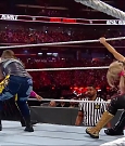 WWE_Royal_Rumble_2020_PPV_720p_WEB_h264-HEEL_mp4_002668467.jpg