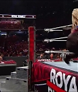 WWE_Royal_Rumble_2020_PPV_720p_WEB_h264-HEEL_mp4_002781767.jpg