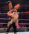 WWE_Royal_Rumble_2020_PPV_720p_WEB_h264-HEEL_mp4_003970567.jpg