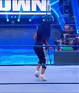 WWE_SmackDown_2020_05_29_720p_WEB_h264-HEEL_mp4_002819132.jpg