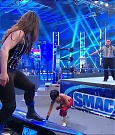 WWE_SmackDown_2020_07_10_720p_WEB_h264-HEEL_mp4_001941372.jpg