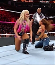 WWE_TLC_2017_PPV_720p_WEB_h264-HEEL_mp4_003212843.jpg