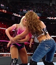 WWE_TLC_2017_PPV_720p_WEB_h264-HEEL_mp4_003292889.jpg