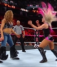 WWE_TLC_2017_PPV_720p_WEB_h264-HEEL_mp4_003390101.jpg