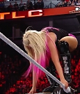 WWE_TLC_2017_PPV_720p_WEB_h264-HEEL_mp4_003581294.jpg