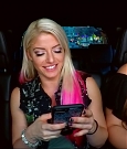 total_divas_s07e08_720p_web_x264-tbs_mkv_001169612.jpg